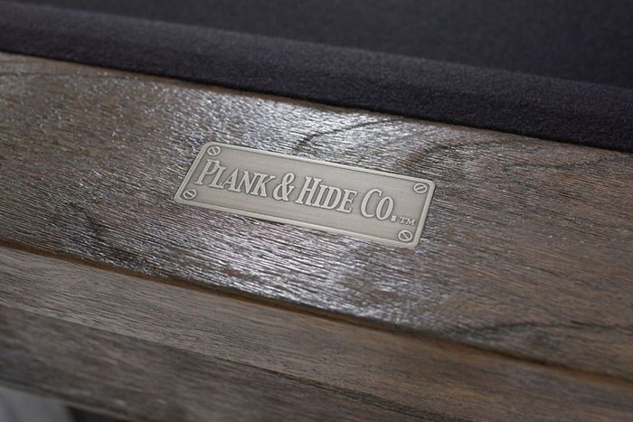 plank and hide plaque on rail