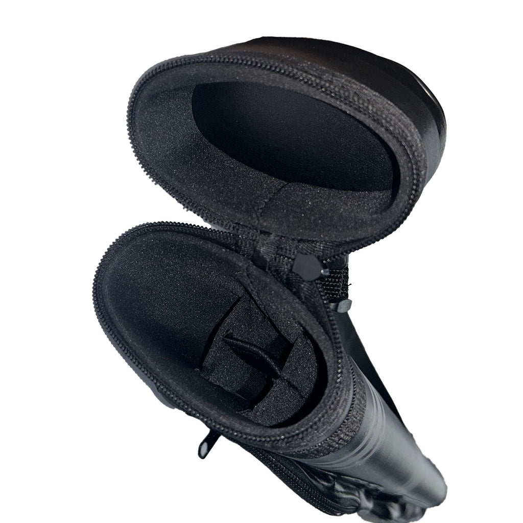 Inside pool cue case