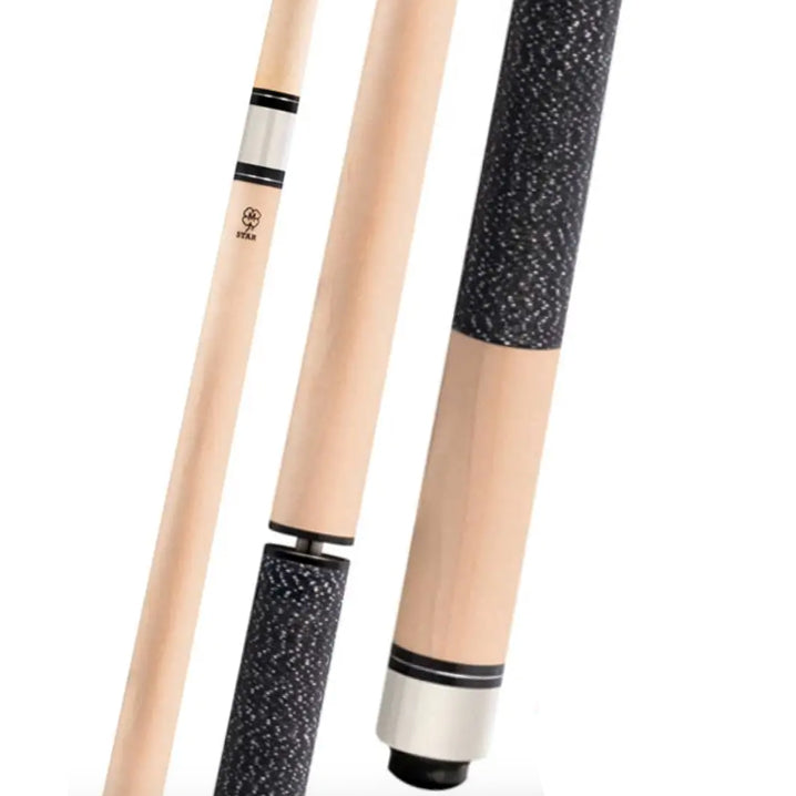 break cue showing black and white irish linen wrap and maple handle