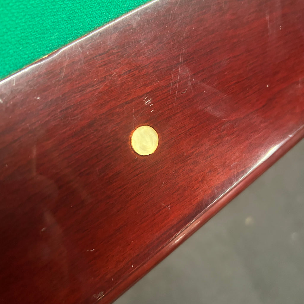 Round rail site on mahogany rail with green felt