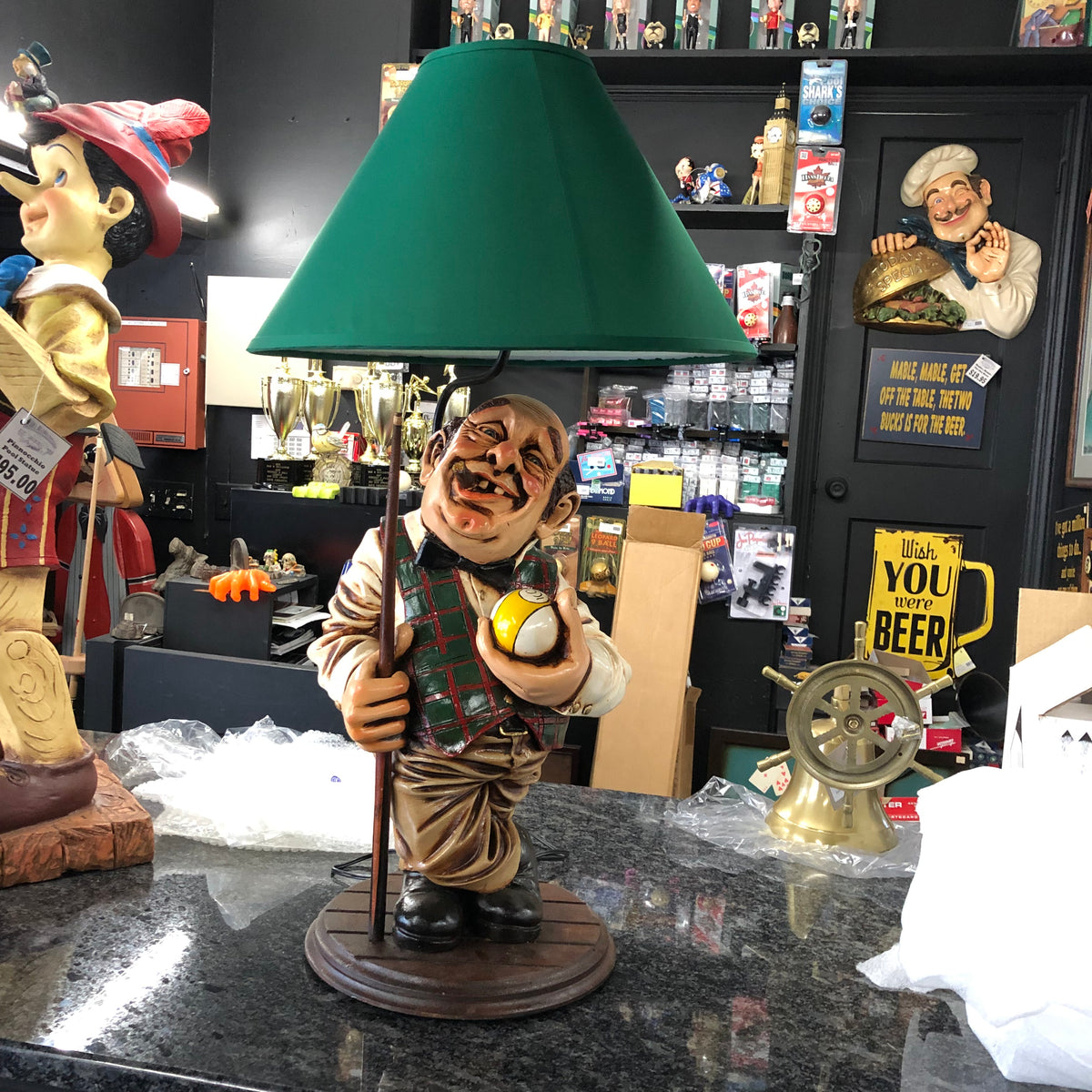 Pool Player Lamp Statue – D&L Billiards