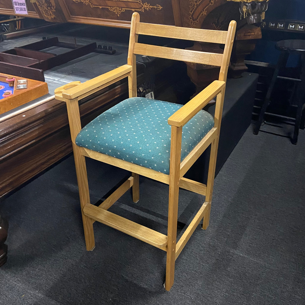 Pre-Owned Oak Spectator Chair