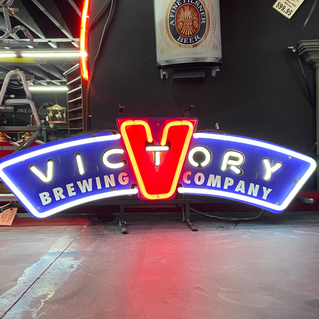 Victory Brewing Neon Light